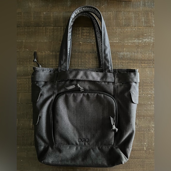 Ogio Hampton’s Tote - Picture 4 of 13